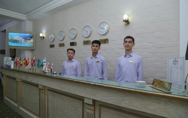 Bek Plus Hotel