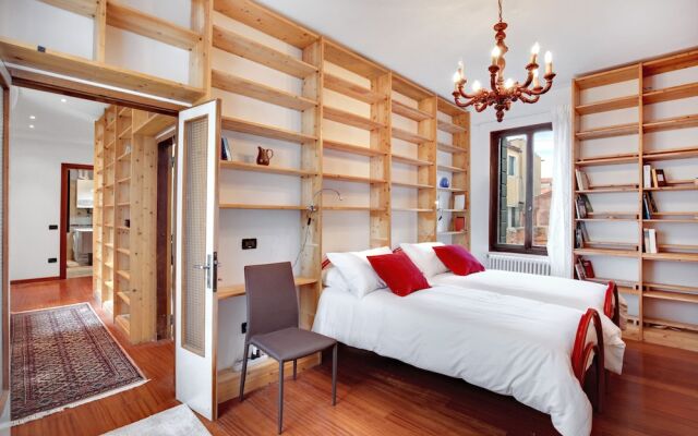 Arsenale Venice Apartment