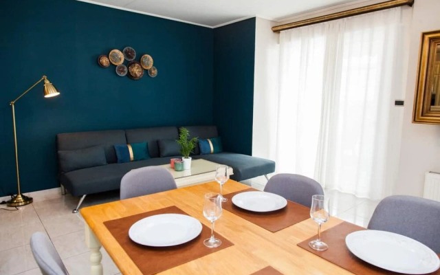 Elegant & Spacious  Apt. with Sea View