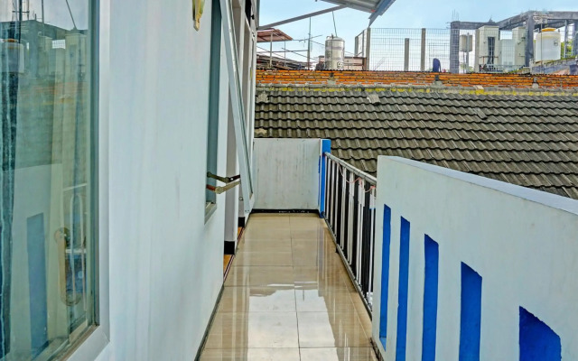SPOT ON 1711 Serayu Sumbersari Residence