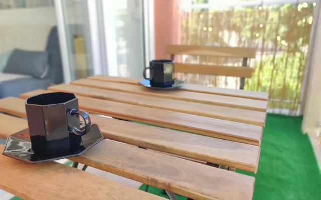 STUDIO LE GALICE avec TERRASSE et PARKING