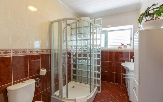 Hedera Estate, Hedera A18