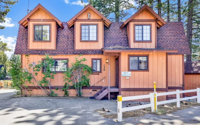 Breezy Estate 114 by RedAwning