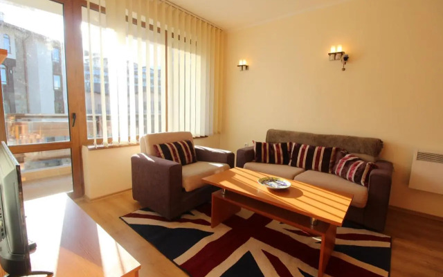 2 bedroom apartment near Gondola