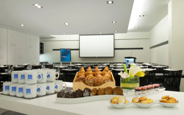 Novotel Montreal Centre