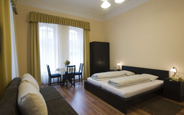 K&T Boardinghouse