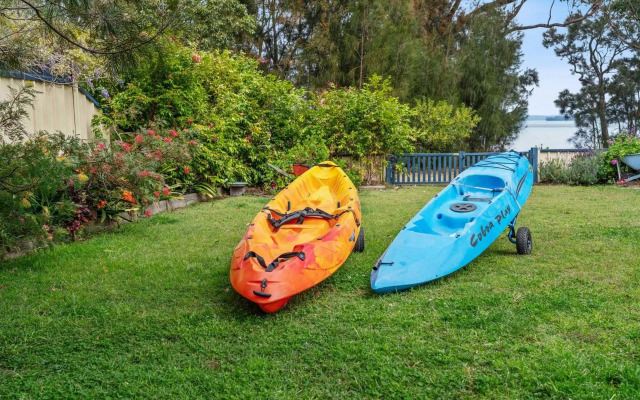 SORRENTO LAKESIDE Sanctuary Point 4pm check out Sundays