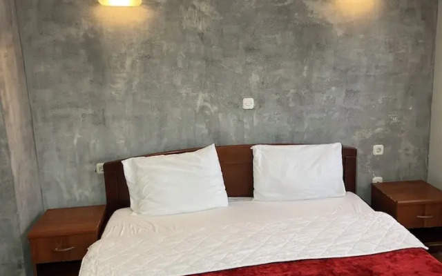 Hotel Alba