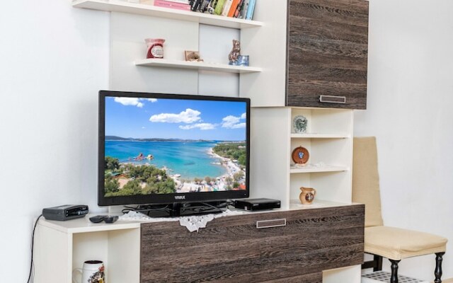 Adria Sun Apartments & More