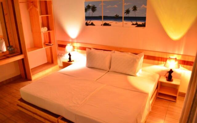 Crystal Dhiffushi