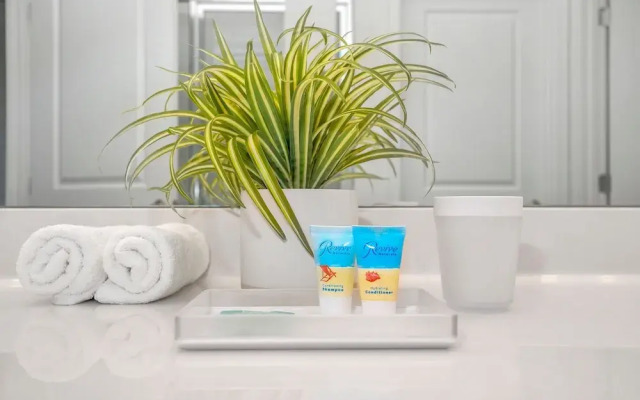 Stunning Bright Family Home Sleeps 25 Bl102