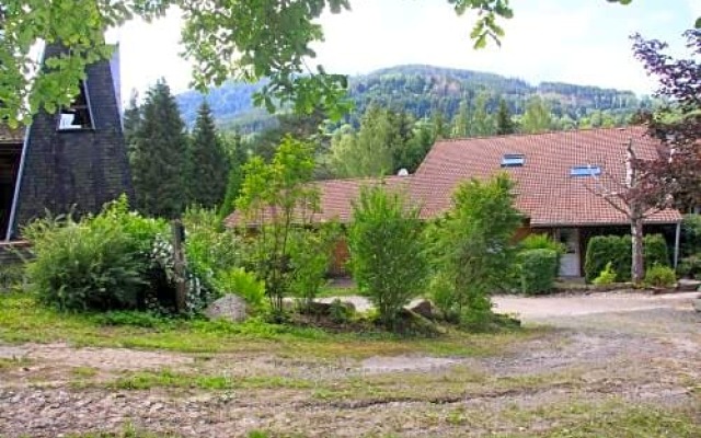 Notre Dame des Monts