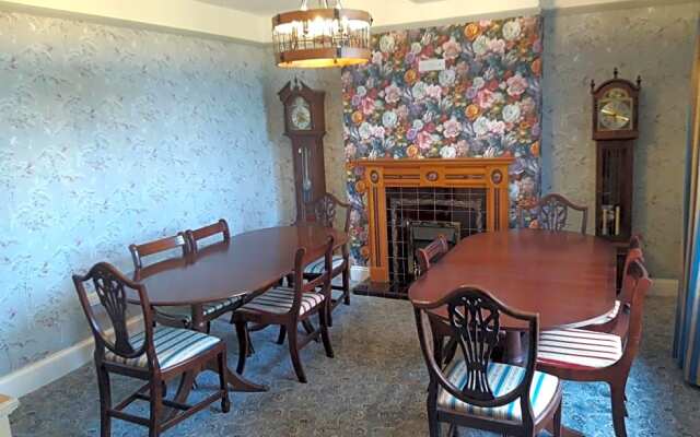 Upper Eyton Farmhouse B&B