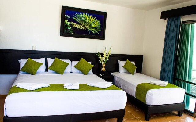 Hotel Arrecifes Costamaya