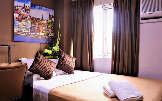 The Studio 18 Residences
