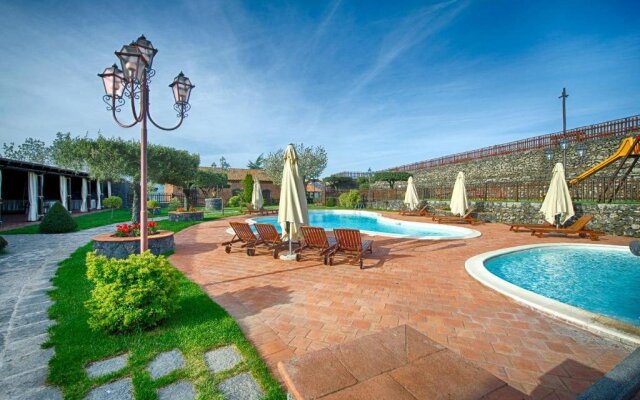 Etna Quota Mille Boutique Hotel, Typical Sicilian Food & Wine