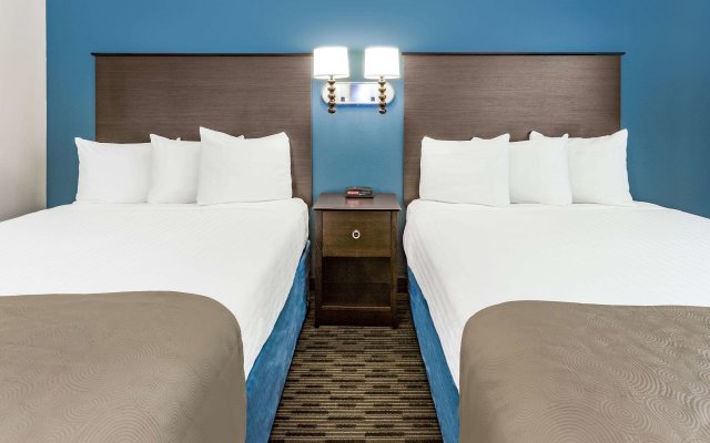 AmericInn by Wyndham Burnsville