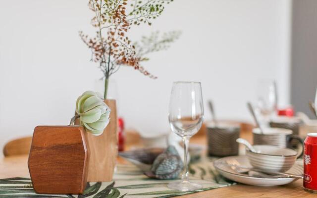 Xi’an NewTown·North Passenger Station· Locals Apartment 00125860