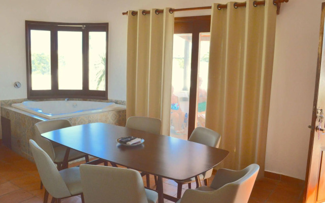 Fabiola Condo Hotel