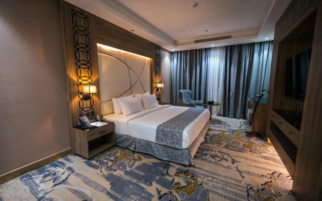 Mirnian Hotel