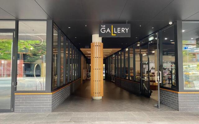 The Gallery Luxe 1 BR Executive Apartment in the heart of Braddon Wine Secure Parking WiFi