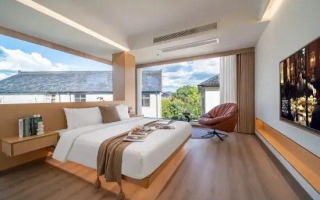 Front Garden and Back Residence