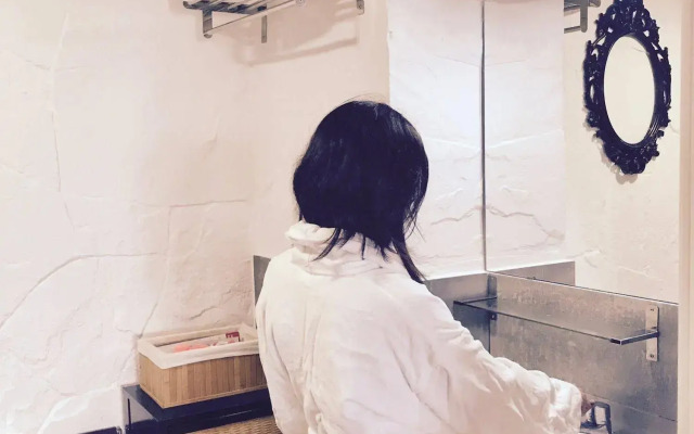 LUX Beach House Barcelona with Pool & Hot Tub, Beach Access