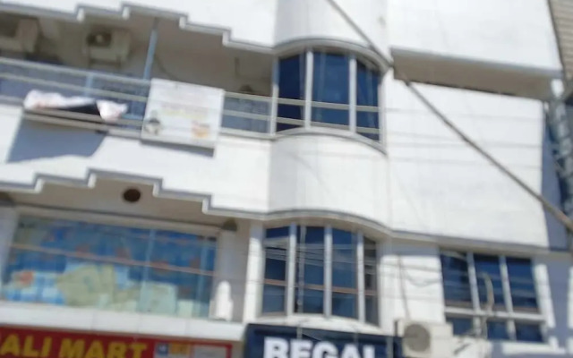 Regal Guest House by ROH
