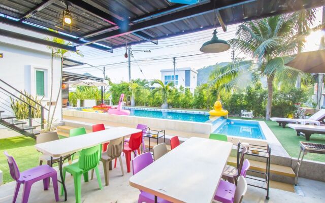 Happy-Home Pool Villa