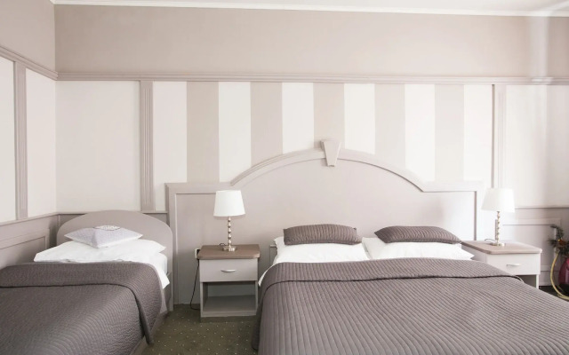 Hotel Galija