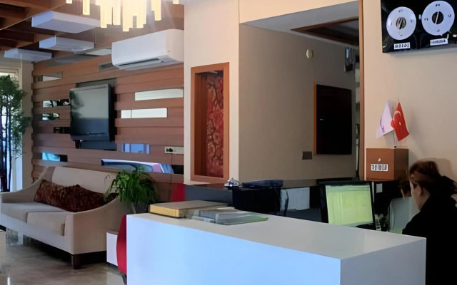 Izmit Saray Hotel
