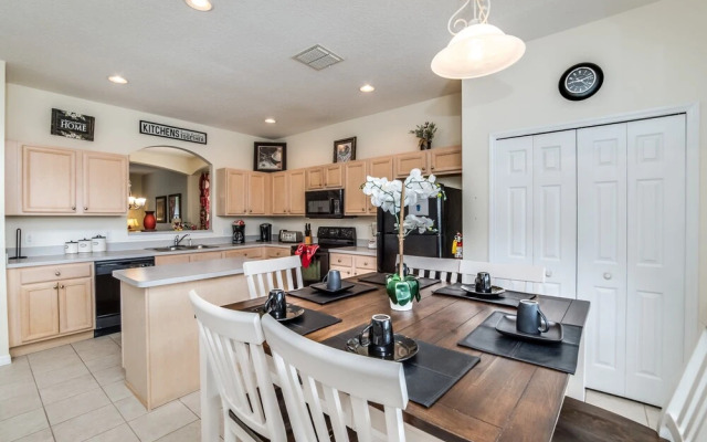 2615 Emerald Island