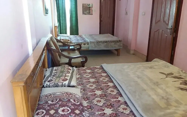 Hotel Paradise & Restaurent