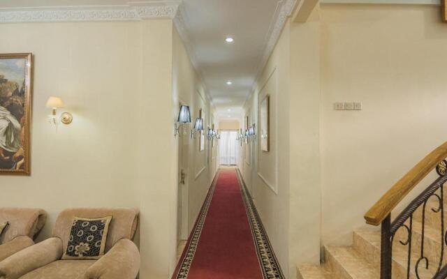 Urbanview Hotel Mon Bel Cibodas