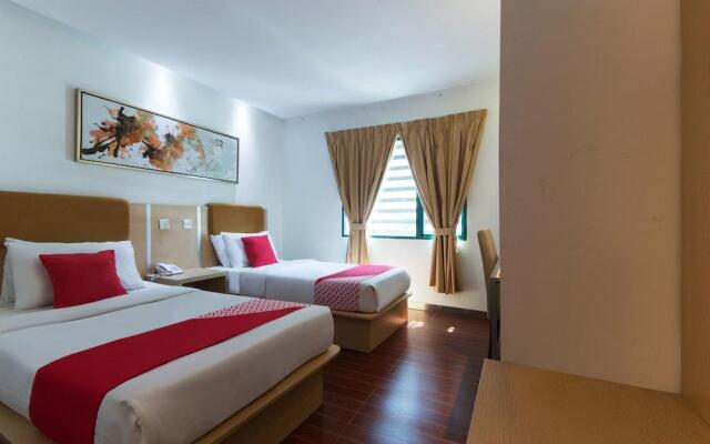 Aira Hotel