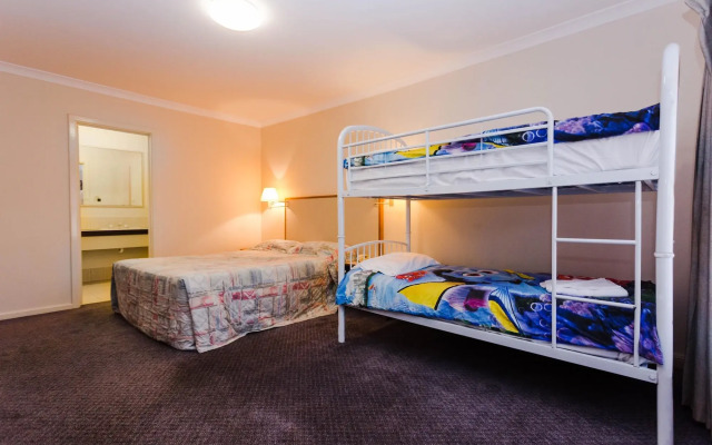 Sleepwell Motel