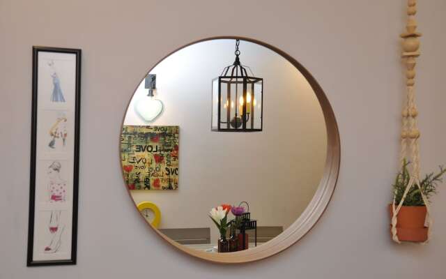 Lawang Suite Apartment With Balcony