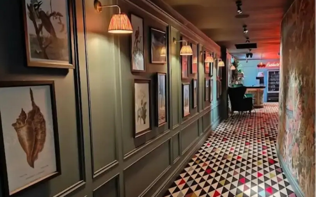 The Palm