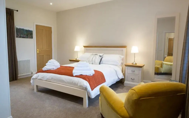 Stylish Apartment with Magnificent Views of Cumbrian Countryside