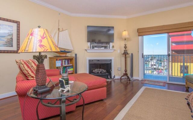 Mariners Watch 206 by RedAwning