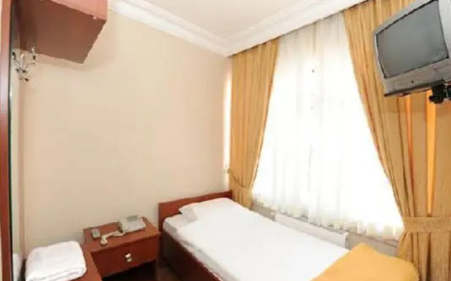 Hotel Rajhans