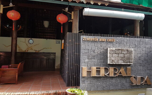 Herbal Hotel & Spa