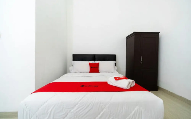 RedDoorz near Makassar Town Square 2