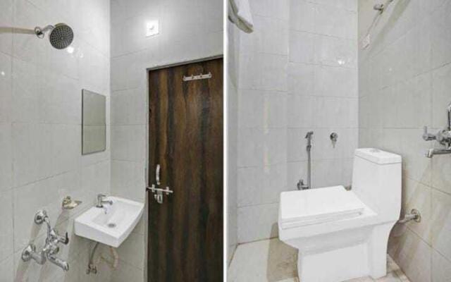 OYO 70049 Hotel Green Apple