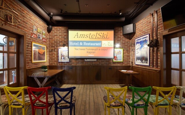 AmstelSki Hotel