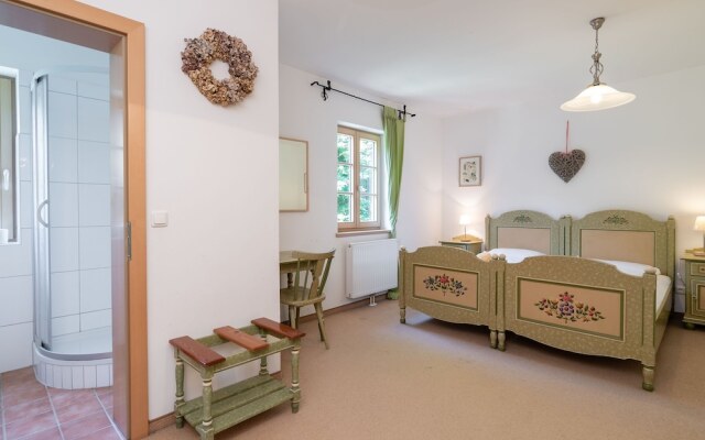 Spacious Villa in Zell am See near Ski Area