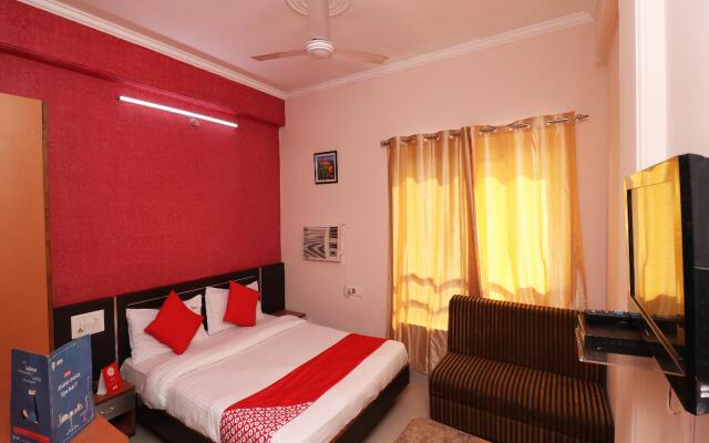 OYO 27866 Hotel Gud Stay