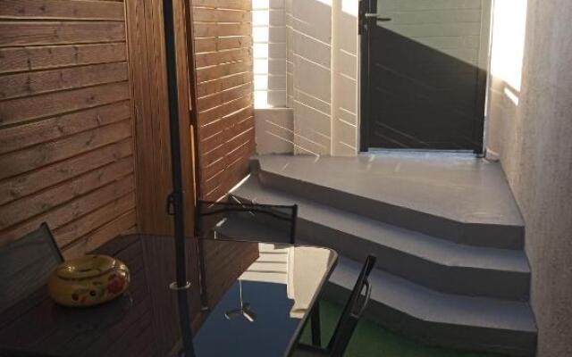 Appartement spacieux 10 mn plage wifi stationnement
