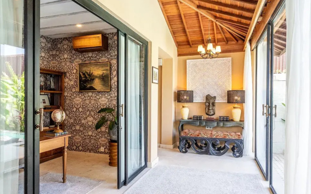 Luxurious Arakana Villa with Pool