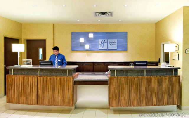 Holiday Inn Express Hotel & Suites Riverport Richmond by IHG